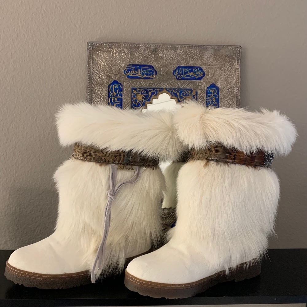 BEARPAW Kola II Round Toe Suede Goat Fur Snow Boot